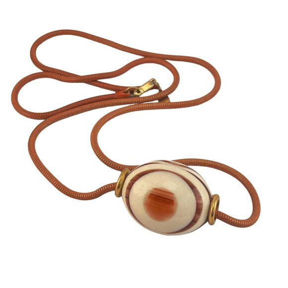 Diane Von Furstenberg 1970's Resin Necklace Oval Ball Necklace 28 inch - Picture 1 of 7